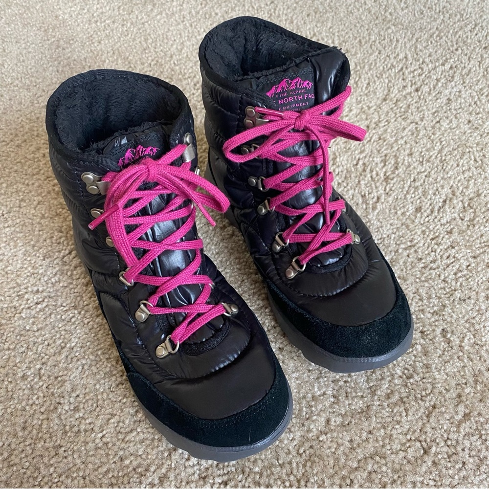 THE NORTH FACE Thermoball Lace Boot (size 7)